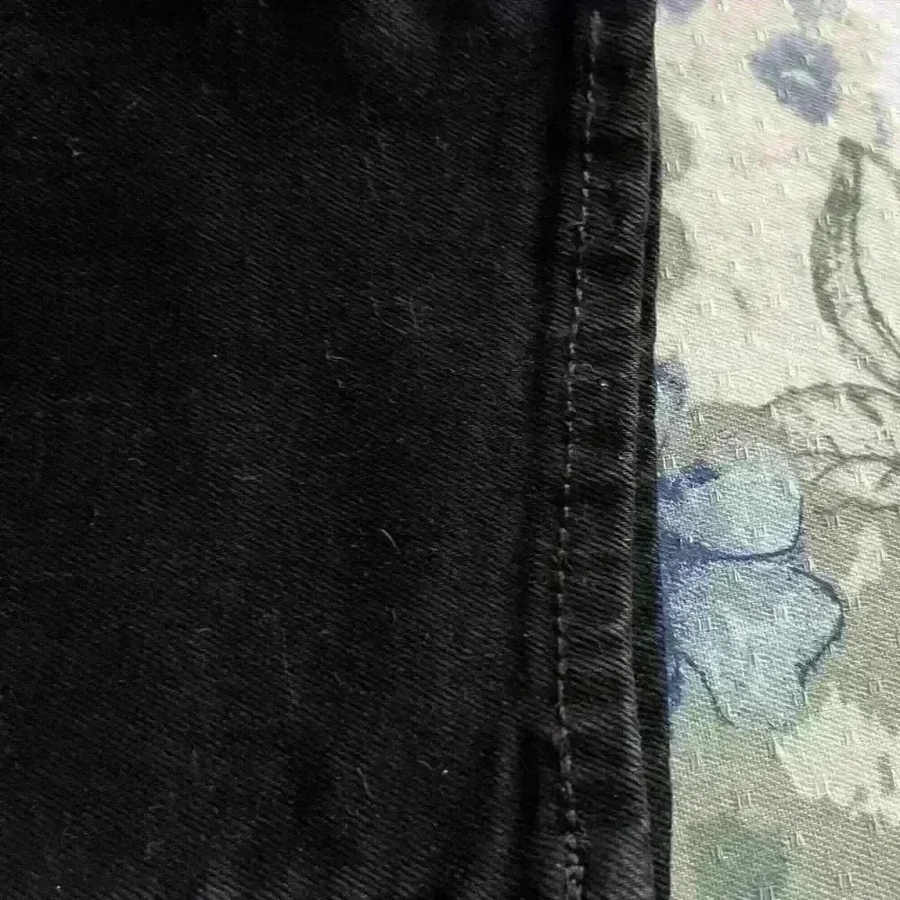 Men’s Lucky brand jeans, black 32 x 30 new condition with tags​​